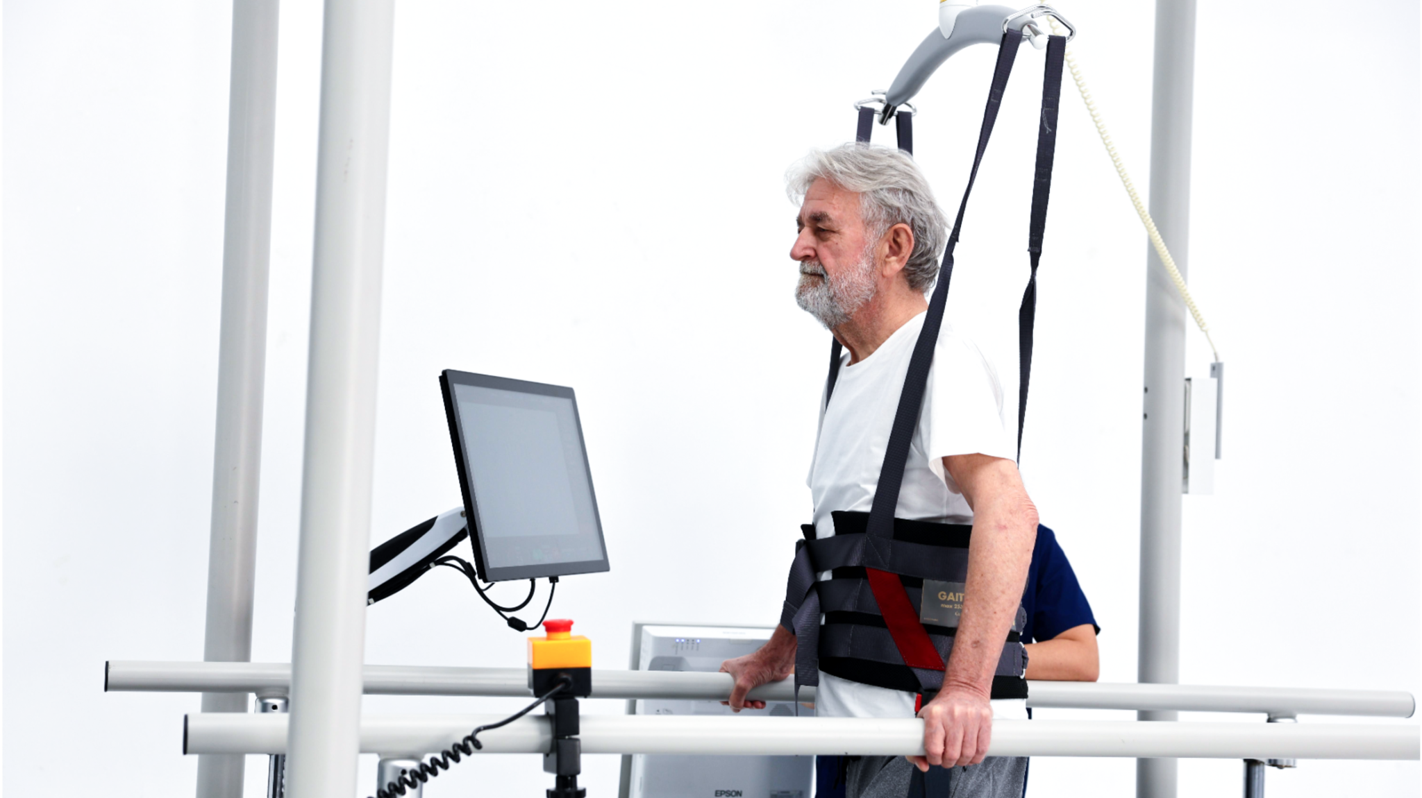 安全可控的障碍训练